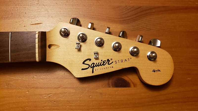 22 fret shop squier strat