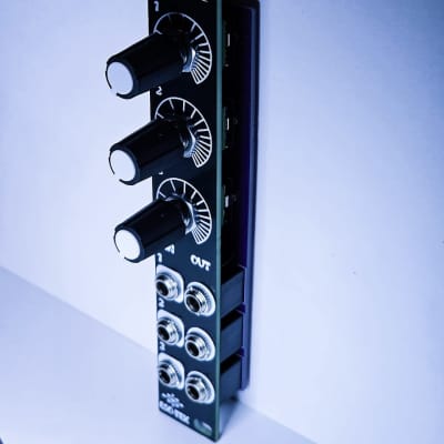 3C-A (Passive 3 Channel Attenuator) B-Stock image 3