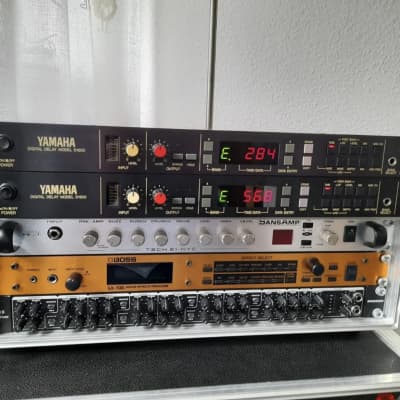 YAMAHA D1500 デジタルディレイ　ヤマハ　pa機器 Yamaha D1500 Digital Delay - Used — Studiocare