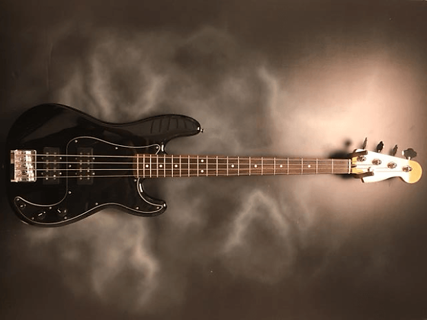 Fender blacktop p bass on sale