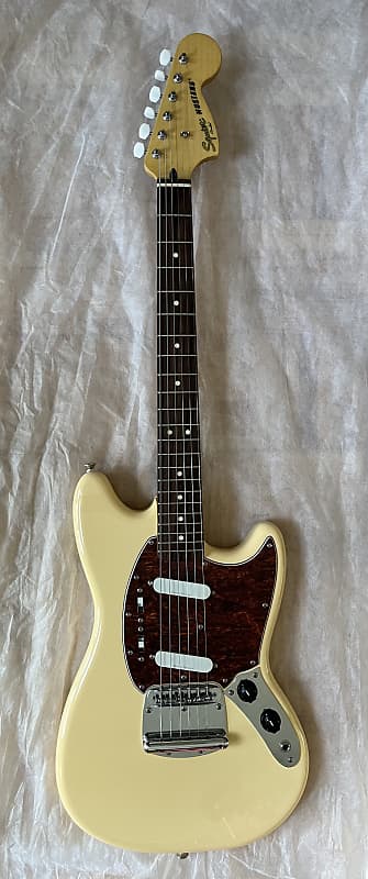 Squier Vintage Modified Mustang Electric Guitar