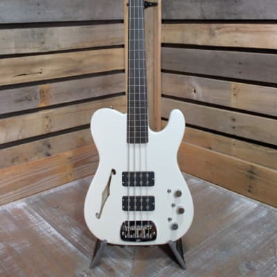 Used (2023) G&L ASAT Semi-Hollowbody 4-String Fretless Bass Pearl White with Hardshell Case image 3