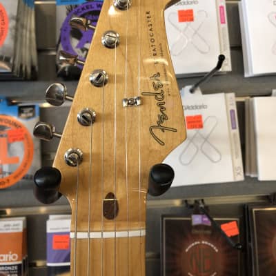 Fender Vintera 50’s Stratocaster Modified 2020s - Daphne Blue image 3