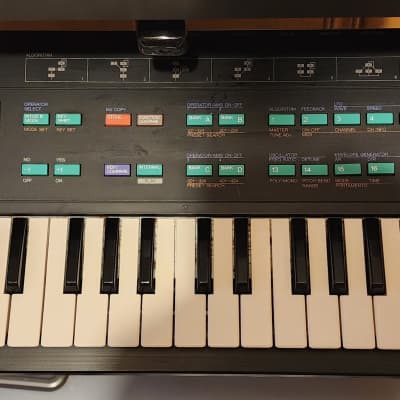 Yamaha DX100 Programmable Algorithm Synthesizer 1985 - Black