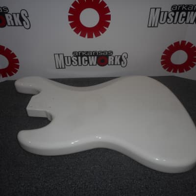 Allparts Fender Licensed Jazz Bass Body, Alder, OLYMPIC WHITE FINISH - #JBF-OW image 2