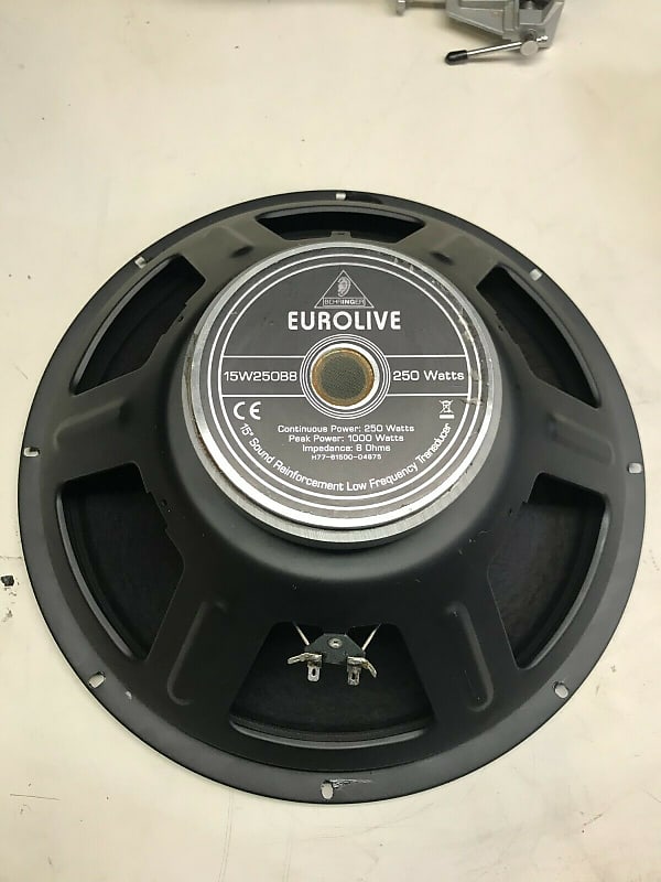 Behringer EuroLive 15W250B8 | Reverb