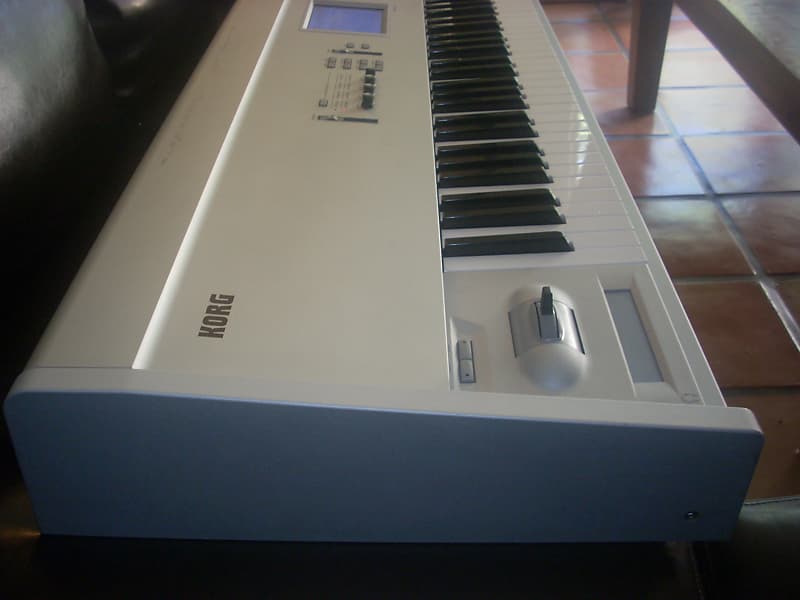 Korg Triton Pro X 88 Key Workstation Synthesizer, Fast