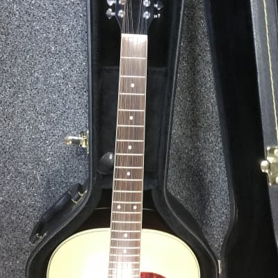 Washburn D-24S-12 string acoustic guitar 1995 in Natural excellent-mint condition with hard case image 3