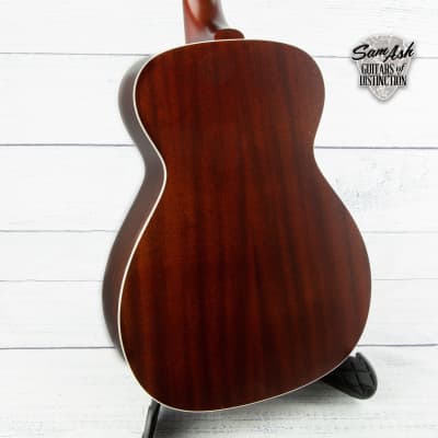 Guild USA M-40 Troubador Acoustic Guitar (Natural) image 2