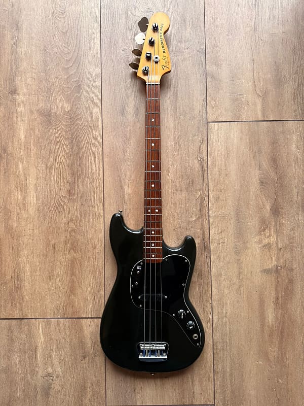 Squier Musicmaster Bass ブラック　ミュージックマスター 1997 Squier Musicmaster Bass black – Yeahman's Vintage & Used Guitars