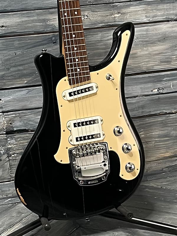 Used Yamaha SGV-300 Electric Guitar with Gig Bag - Black | Reverb 