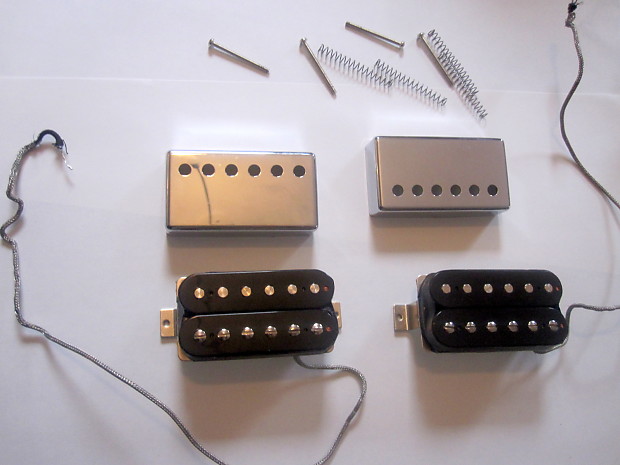 Gibson Open-Coil 490R and 490T humbucker pickups (covers included)