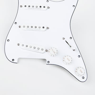 Seymour Duncan Classic Fully Loaded Liberator Pickguard for Strat - white image 1