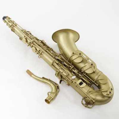 Antigua Winds Model TS4248CB 'Powerbell' Tenor Saxophone in Classic Brass Finish BRAND NEW image 2