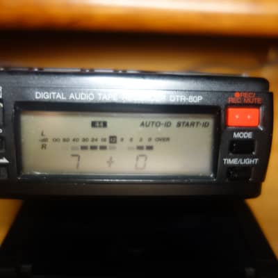 Denon DTR-80P DAT recorder in great working condition image 12