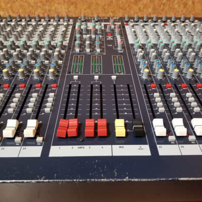 Soundcraft LX7 II 32-Channel Professional Audio Mixer | Grade B image 14