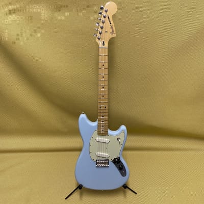 014-4042-572 Fender Player Mustang Guitar Maple Fingerboard Sonic Blue for sale