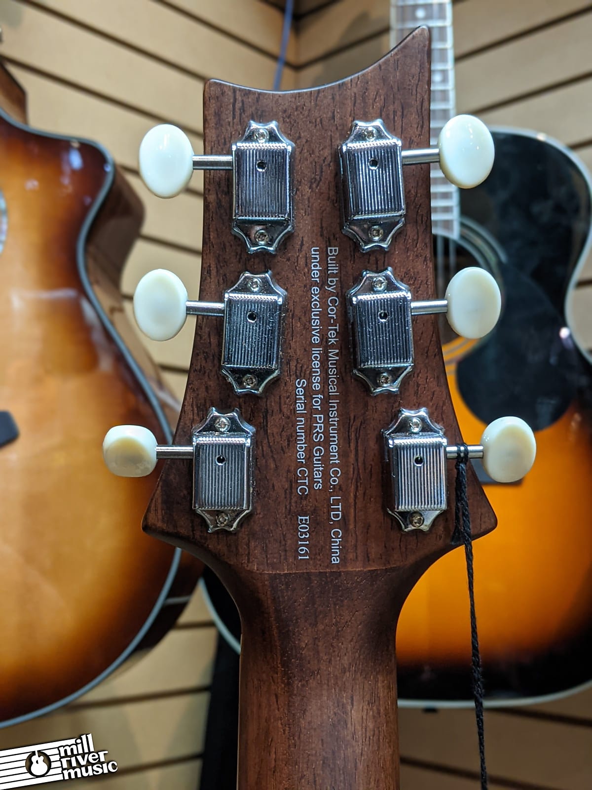 Paul Reed Smith PRS SE P20E Tonare Parlor Acoustic Electric Guitar Antique White