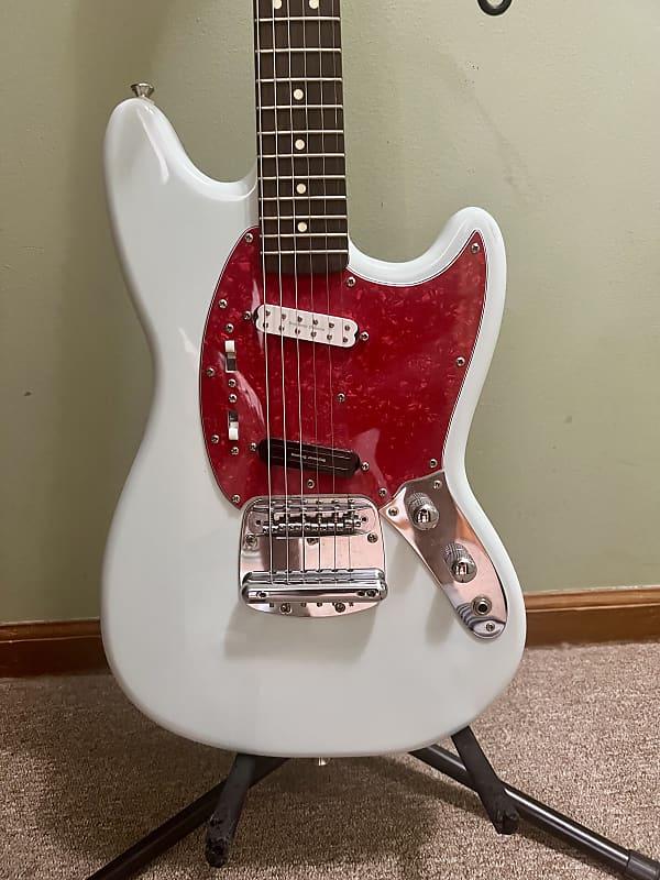 Squier Vintage Modified Mustang Electric Guitar | Reverb