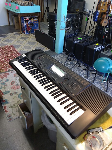 Yamaha PSR 520 Keyboard and adapter Works Perfectly Just 150