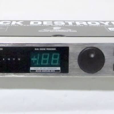 BEHRINGER DSP1124P フィードバックデストロイヤー Behringer DSP1124P - Dual Channel Feedback Suppressor DSP1124P