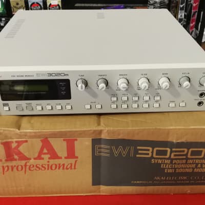 Akai EWI 3020M