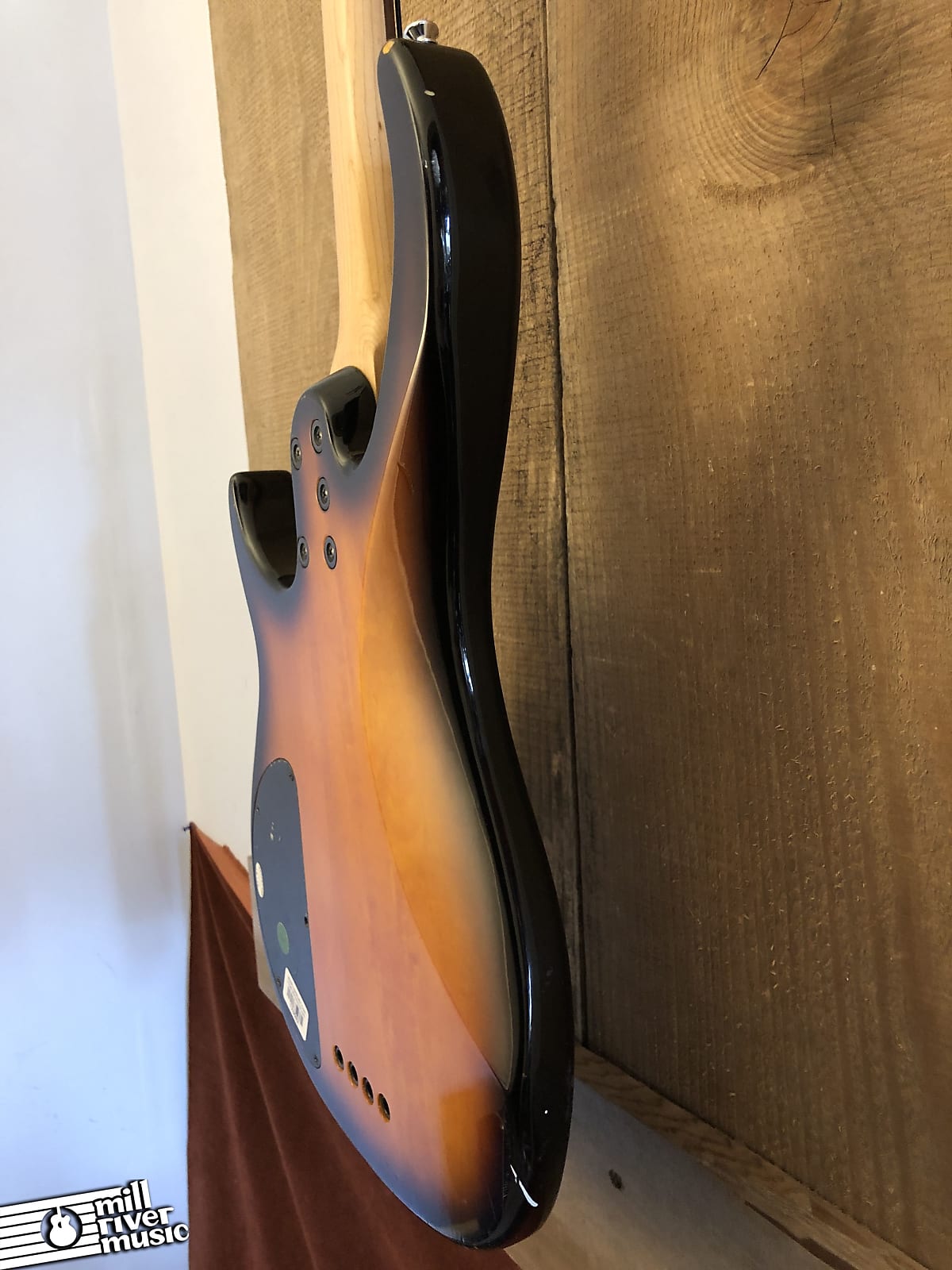 Peavey Millenium BXP 4-String Quilt Top Electric Bass Guitar Sunburst