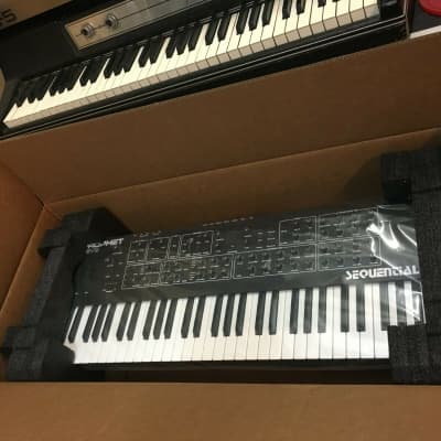 Dave Smith Instruments Sequential Prophet Rev2 8-Voice Polysynth Keyboard Rev 2 /8 New //ARMENS//