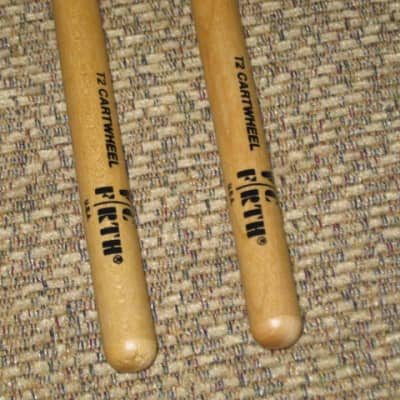 ONE pair new old stock (with packaging) Vic Firth T2 AMERICAN CUSTOM TIMPANI - CARTWHEEL MALLETS (SOFT), Head material / color: Felt / White -- Handle material: Hickory (or maybe Rock Maple) from 2010s (2019) image 13