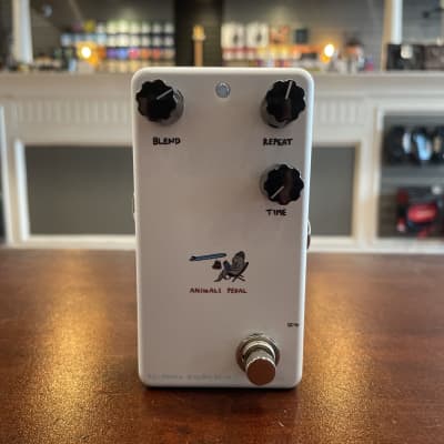 Reverb.com listing, price, conditions, and images for animals-pedal-relaxing-walrus-delay