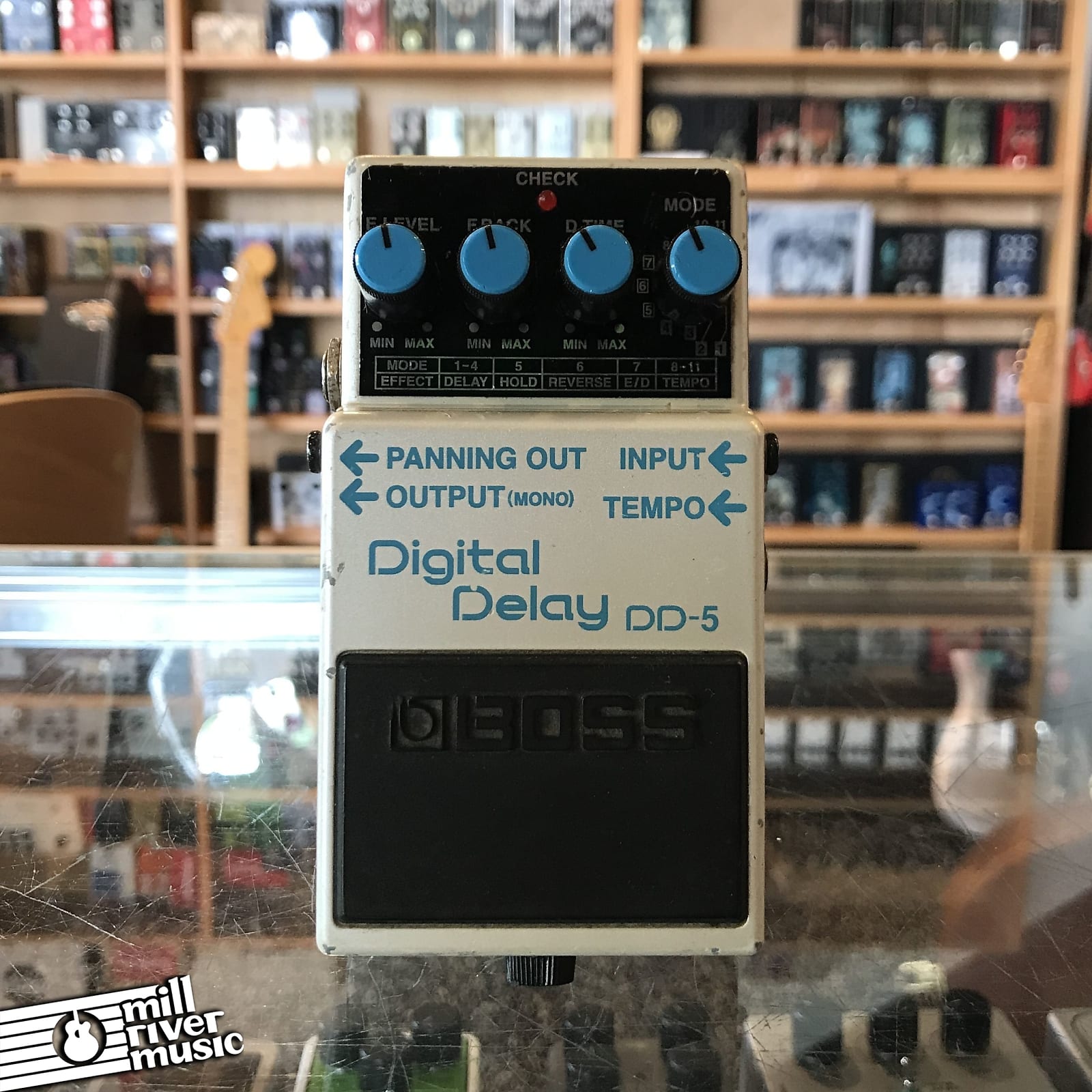 Boss DD-5 Digital Delay (Pink Label) - Used