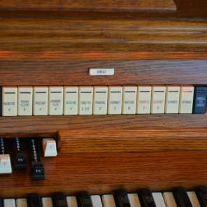 Hammond 935 Classic Church Organ Medium Brown Oak image 10