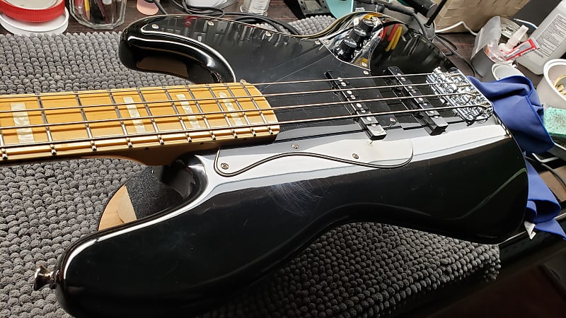 Squier Vintage Modified '77 Jazz Bass | Reverb