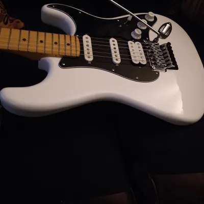 Fender Stratocaster 2020 Polar White image 6