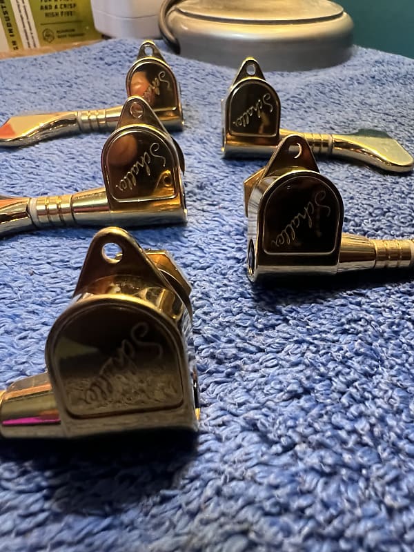 Schaller Gold Peg-