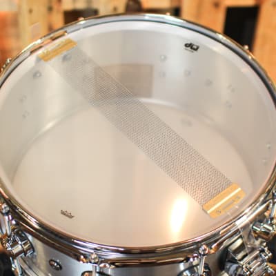 DW 6.5x14 Collector's 1mm Thin Aluminum Snare Drum - DRVM6514SVC image 5