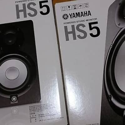 Yamaha HS5 5" Powered Studio Monitor (Pair) 2015 - Present - Black image 3