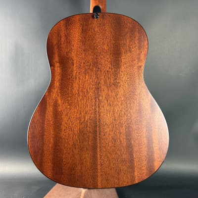 Used Taylor 517 w/ LR Baggs PU w/case TSU20694 image 8