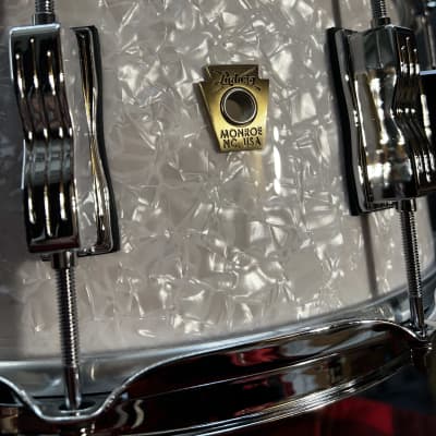 Ludwig 6.5" x 14" Classic Maple Snare Drum - White Marine Pearl image 2