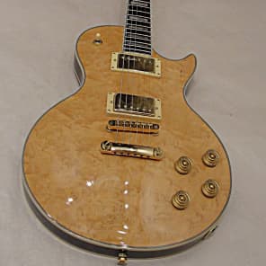Giannini GIL-261-BEM Birds Eye Maple LP Style Electric