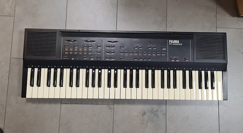 Yamaha YPT260 Tastiera Portatile 61 Tasti Tastiere 61 tasti