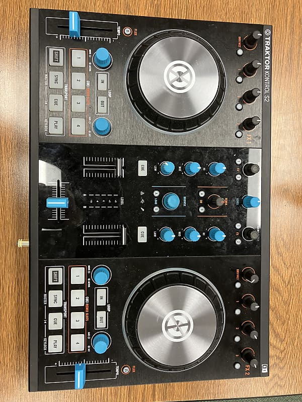 Traktor S2 Mk2 2013 - Black | Reverb