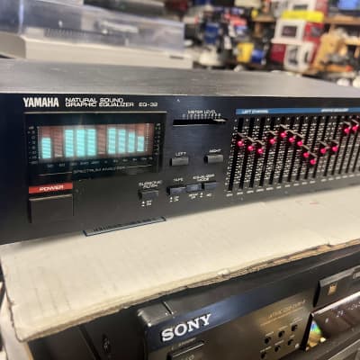 Vintage Yamaha EQ-32 Natural Sound Graphic Equalizer Spectrum Analyzer tested image 25