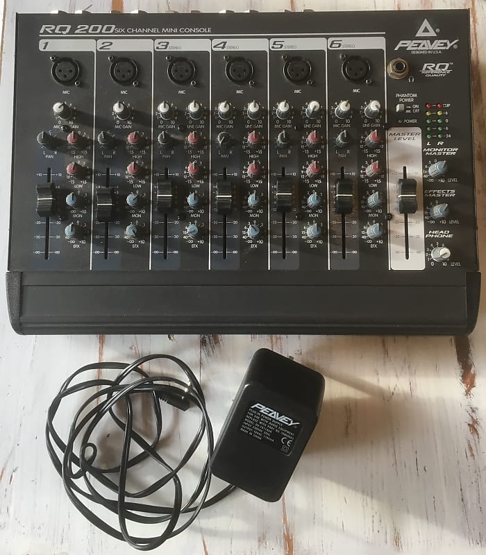 Peavey RQ 200 アナログミキサー Peavey RQ 200 アナログミキサー Peavey RQ200 6-Channel Mixer