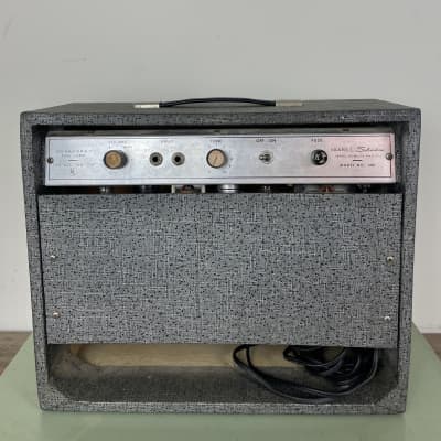 Danelectro 1481 vintage tube amplifier  1960s image 5