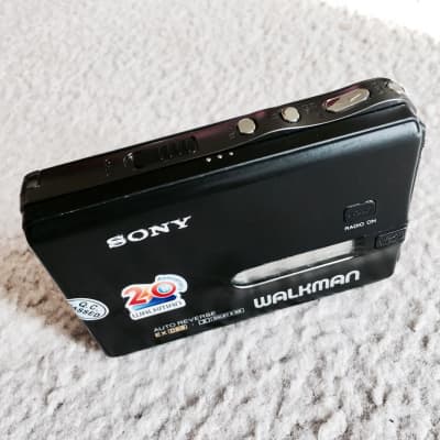 Sony WM FX70 Walkman Cassette Player, Cool Black Color !! Working