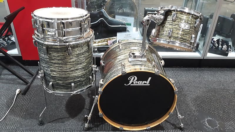 Pearl vision store drums