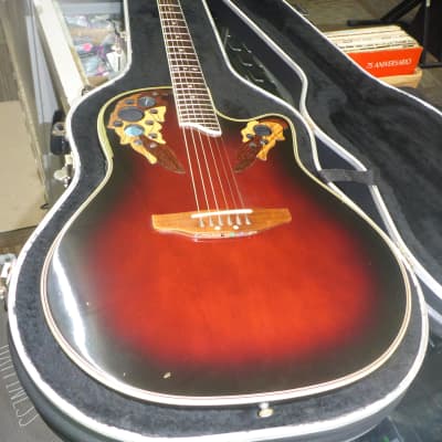 Ovation Celebrity Deluxe CS 257 Crowned & Dressed image 2