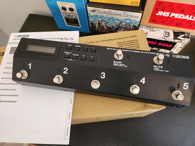 Boss ES-5 Effects Switching System