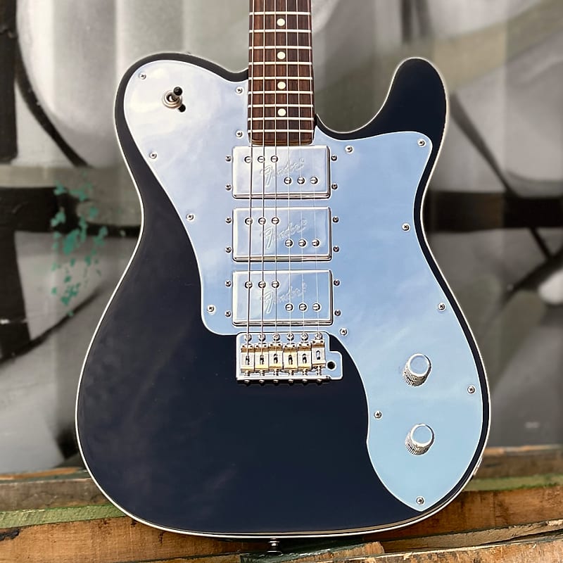 Fender J5 Triple Tele Deluxe John 5モデル Fender J5 Triple Tele Deluxe | Sweetwater